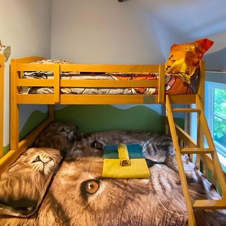 Squirrel Barn Villa Milwich Екстериор снимка