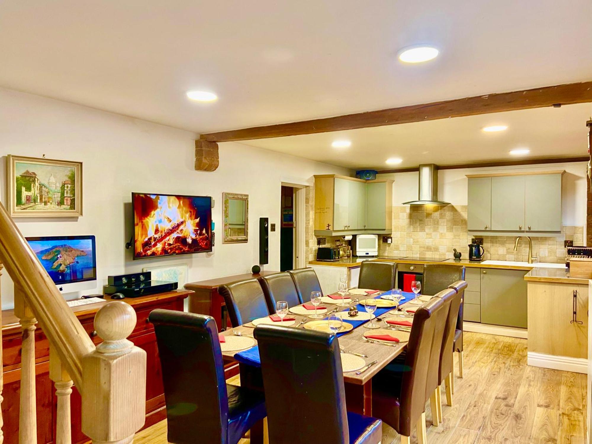 Squirrel Barn Villa Milwich Екстериор снимка