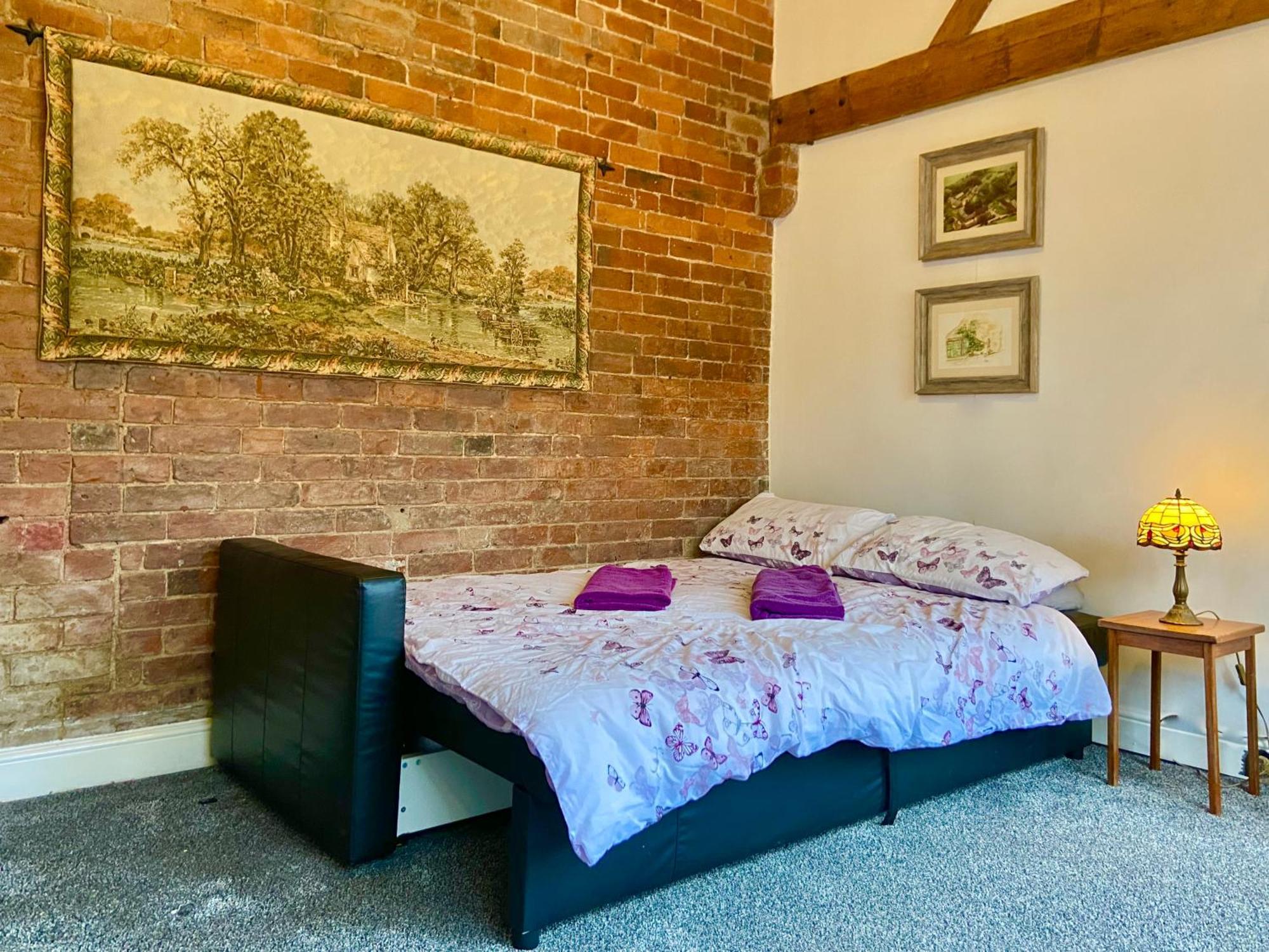 Squirrel Barn Villa Milwich Екстериор снимка