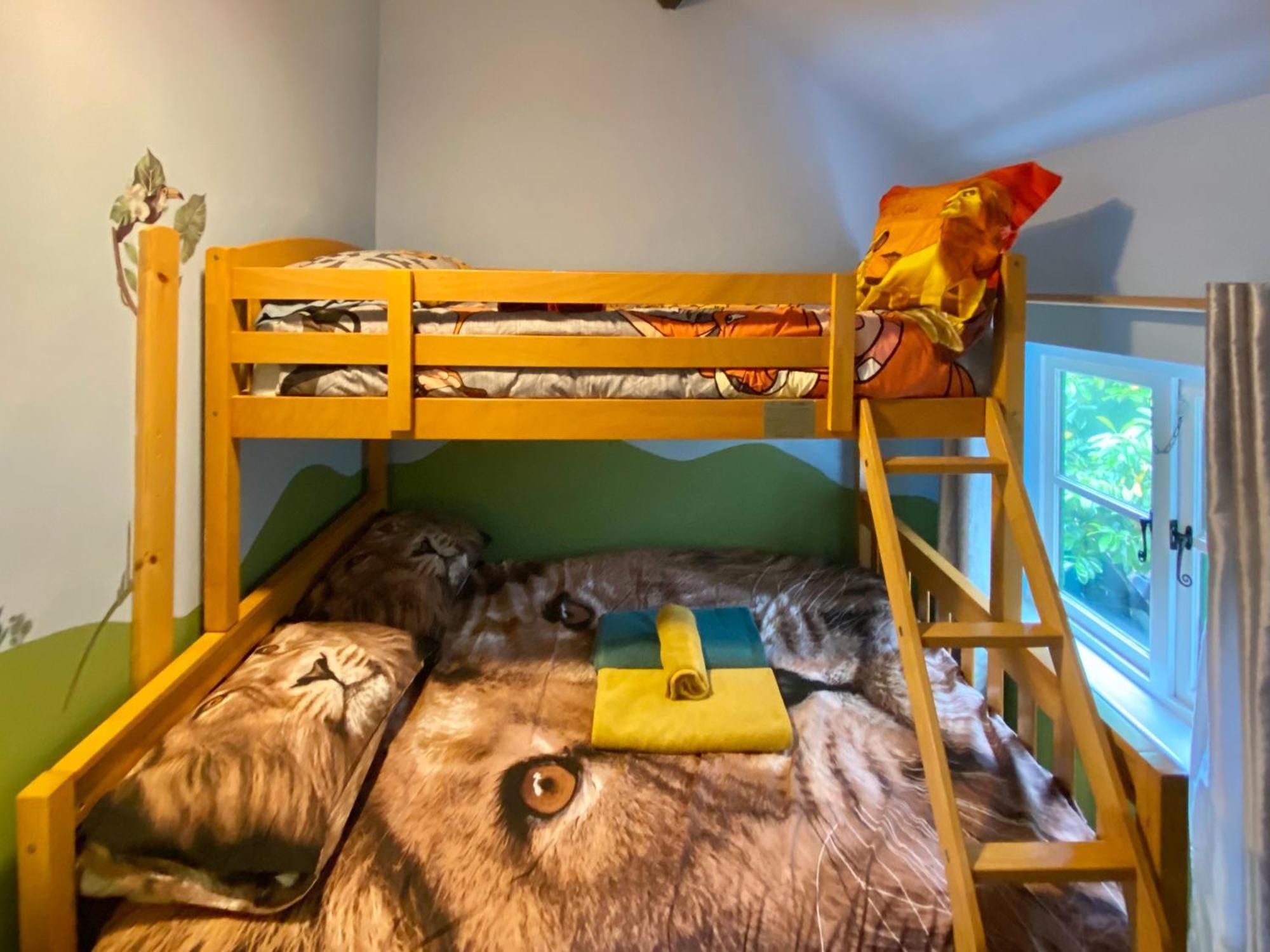 Squirrel Barn Villa Milwich Екстериор снимка