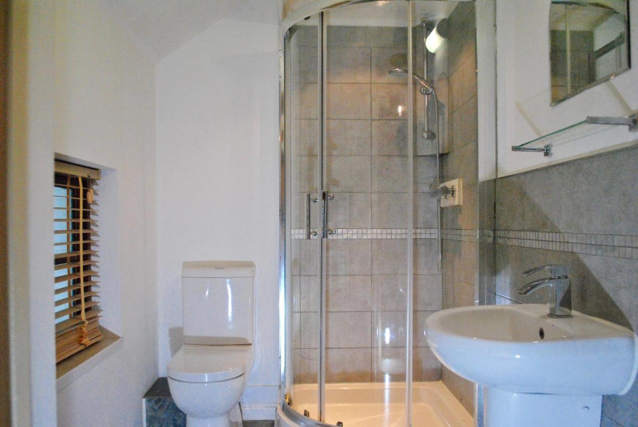 Squirrel Barn Villa Milwich Екстериор снимка